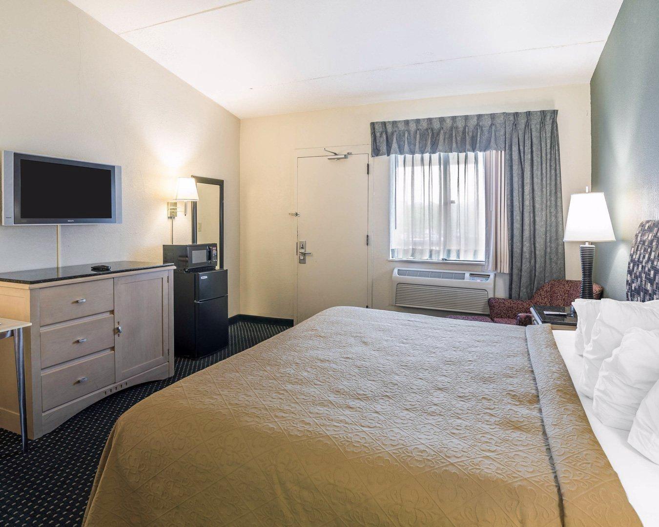 Quality Inn & Suites Лексингтон Экстерьер фото