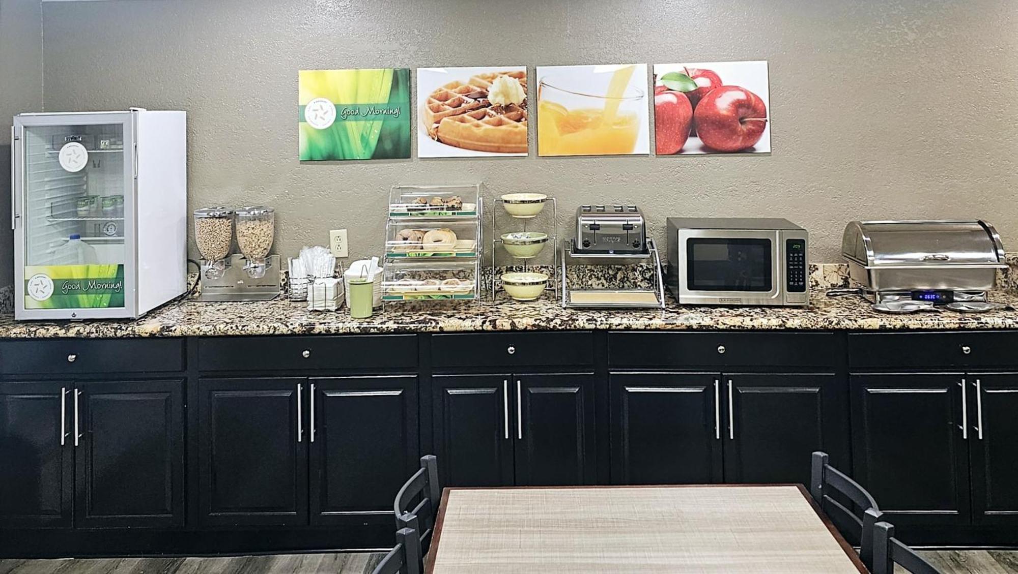 Quality Inn & Suites Лексингтон Экстерьер фото