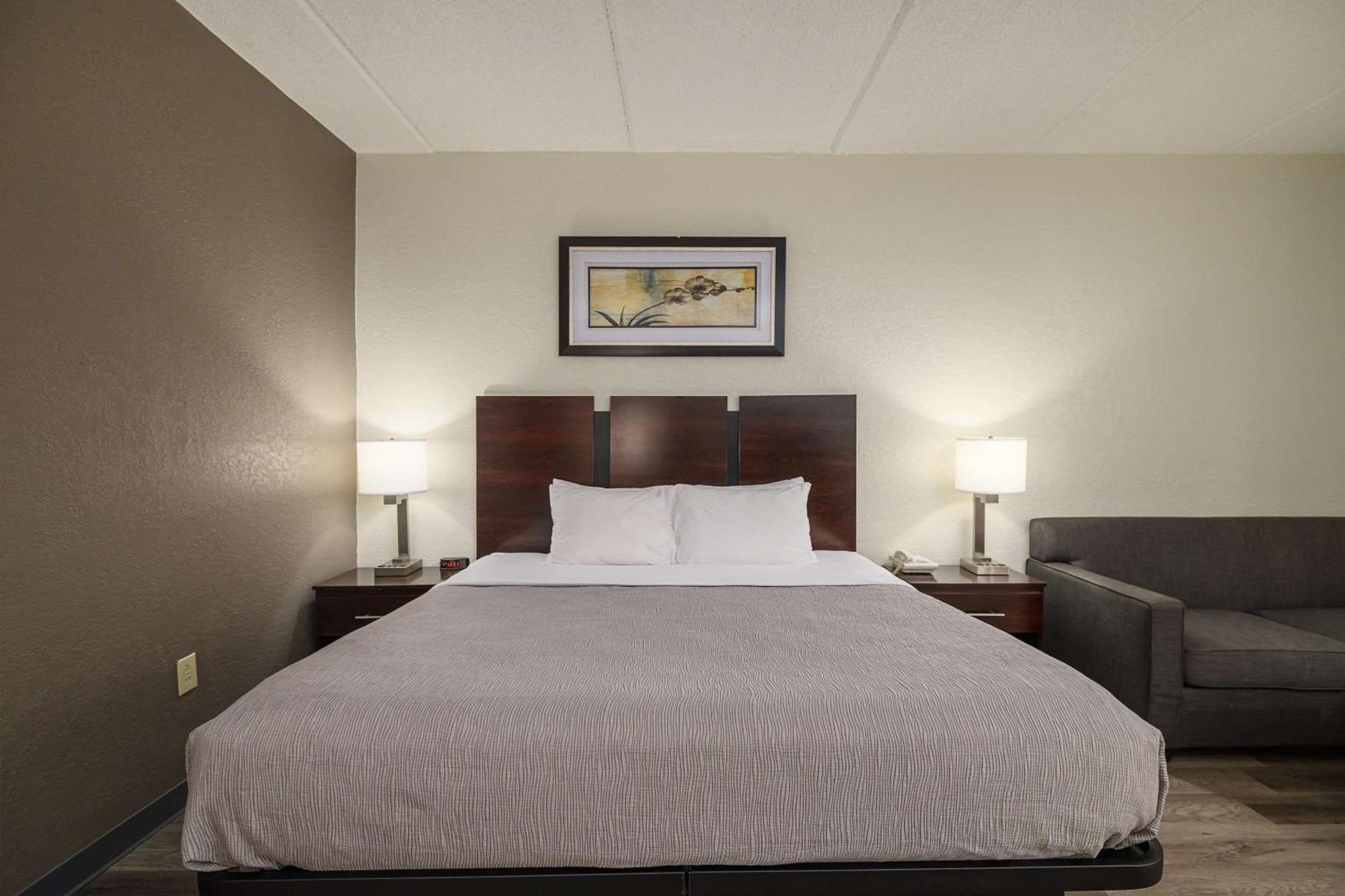 Quality Inn & Suites Лексингтон Экстерьер фото